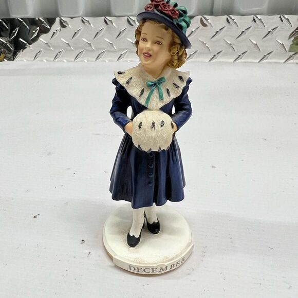 DANBURY MINT SHIRLEY TEMPLE FIGURINE DECEMBER THE LITTLE PRINCESS‎ - Picture 1 of 4